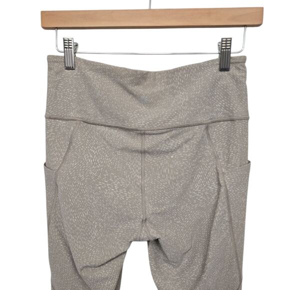 Athleta Salutation Stash Pocket Leggings Beige Women’s Size Small Tight Athletic - Picture 9 of 9